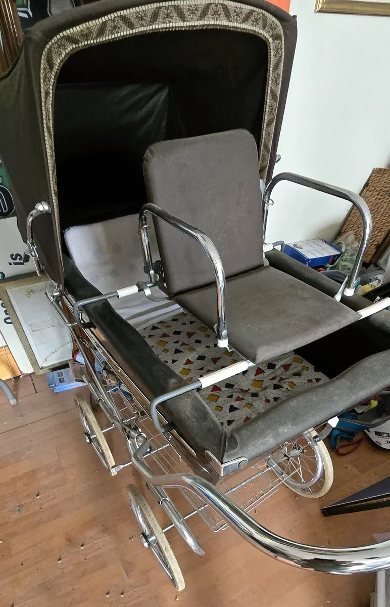 Silver cross pram - Image 1