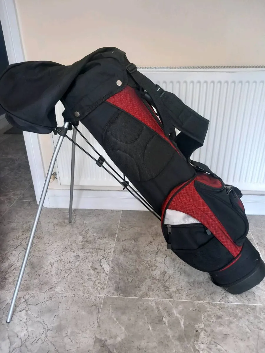 Zucci golf bag with stand. - Image 4