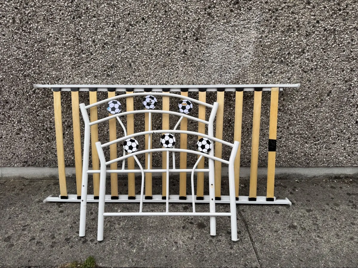 2 single beds for free - Image 2