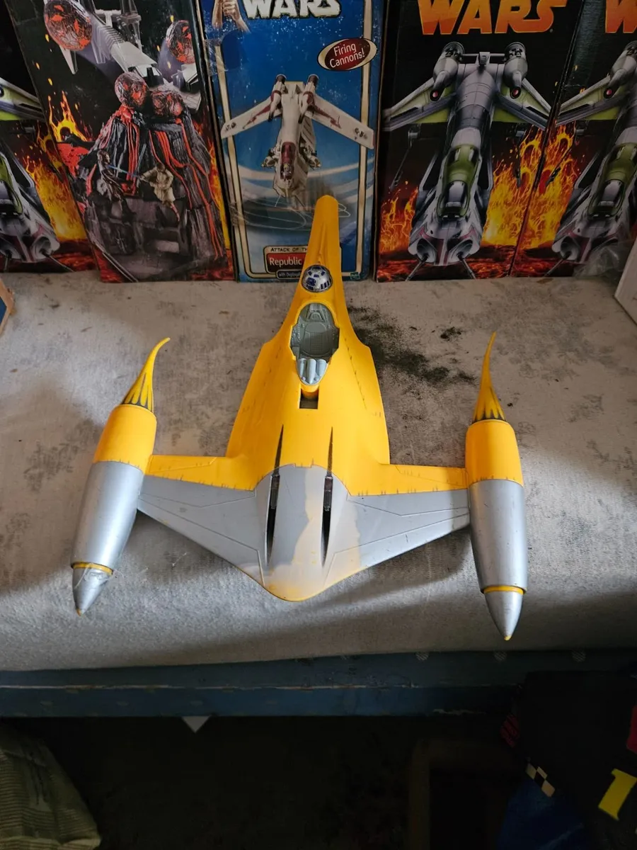 Star Wars Naboo Star Fighter - Image 1