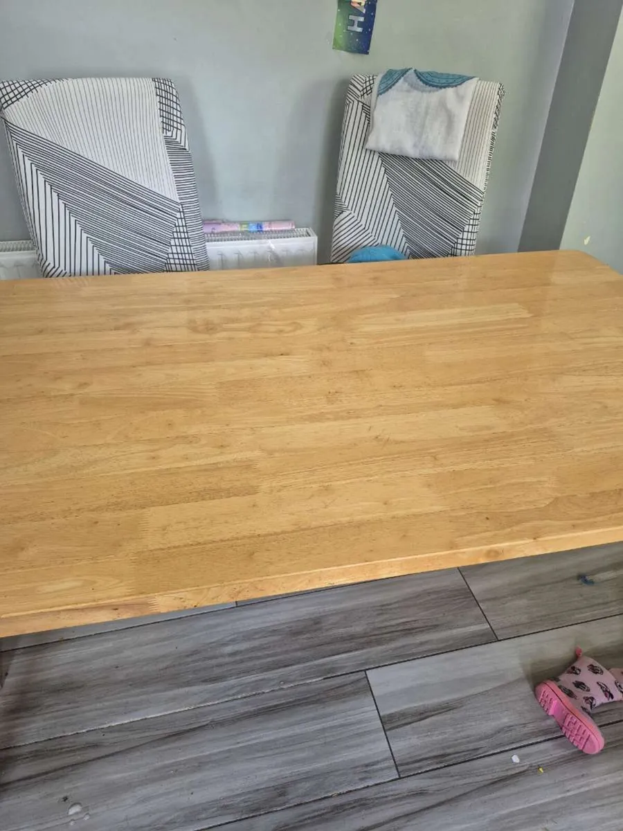 Kitchen table - Image 3