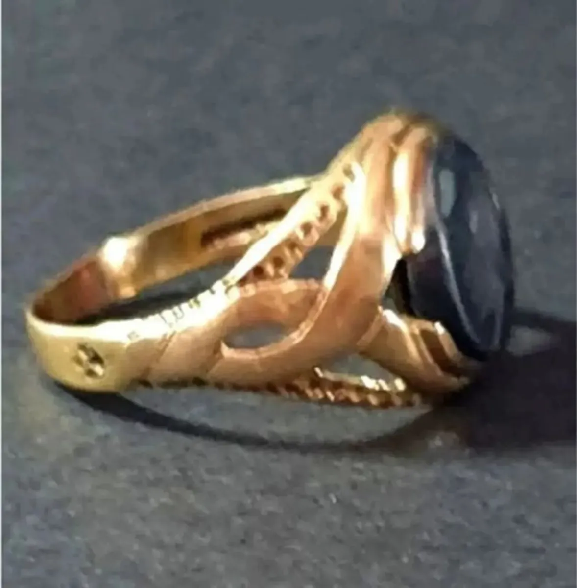 Vintage 9ct Hematite Intaglio Signet Ring - Image 2
