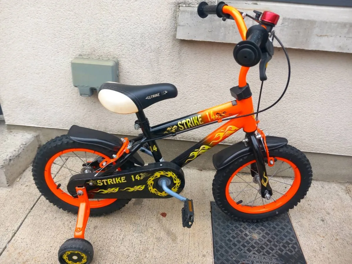 Kids strike bike size 14 inch wheels. - Image 1