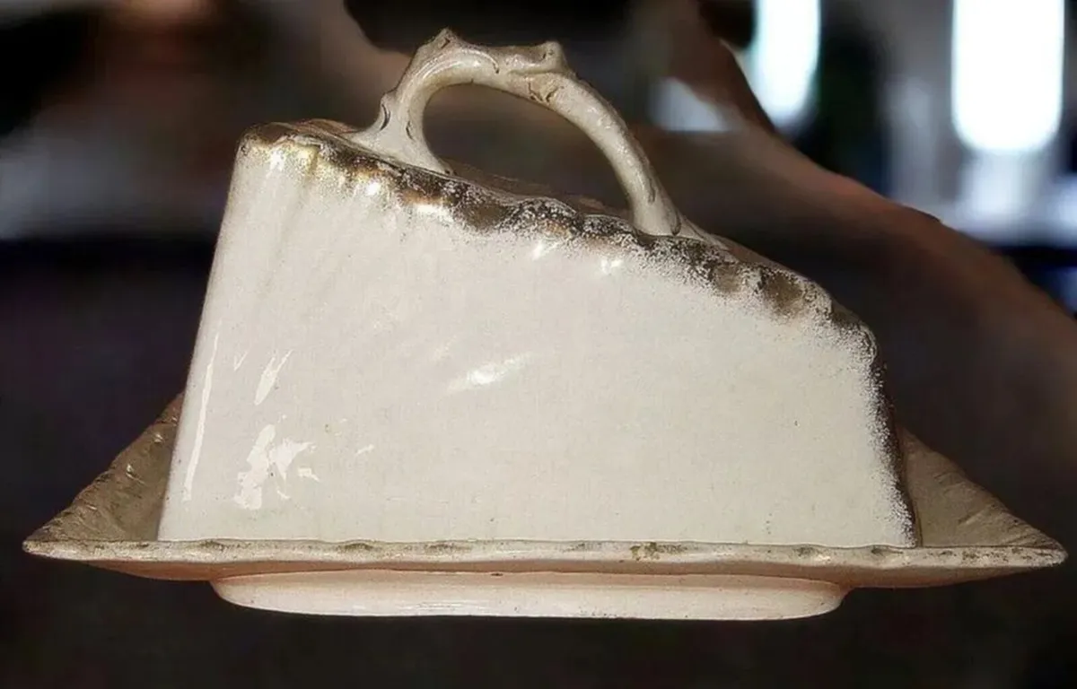 Ceramic Cheese Dish & Cover – Perfect Condition - Image 4