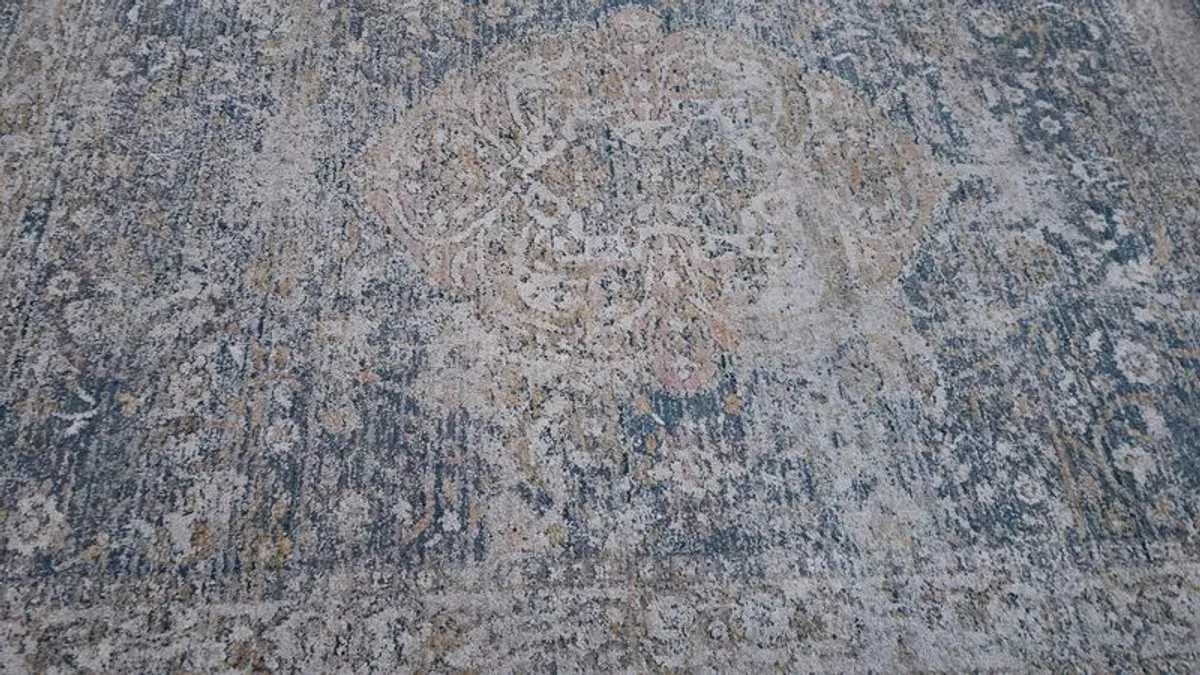 Rug Large - Image 1