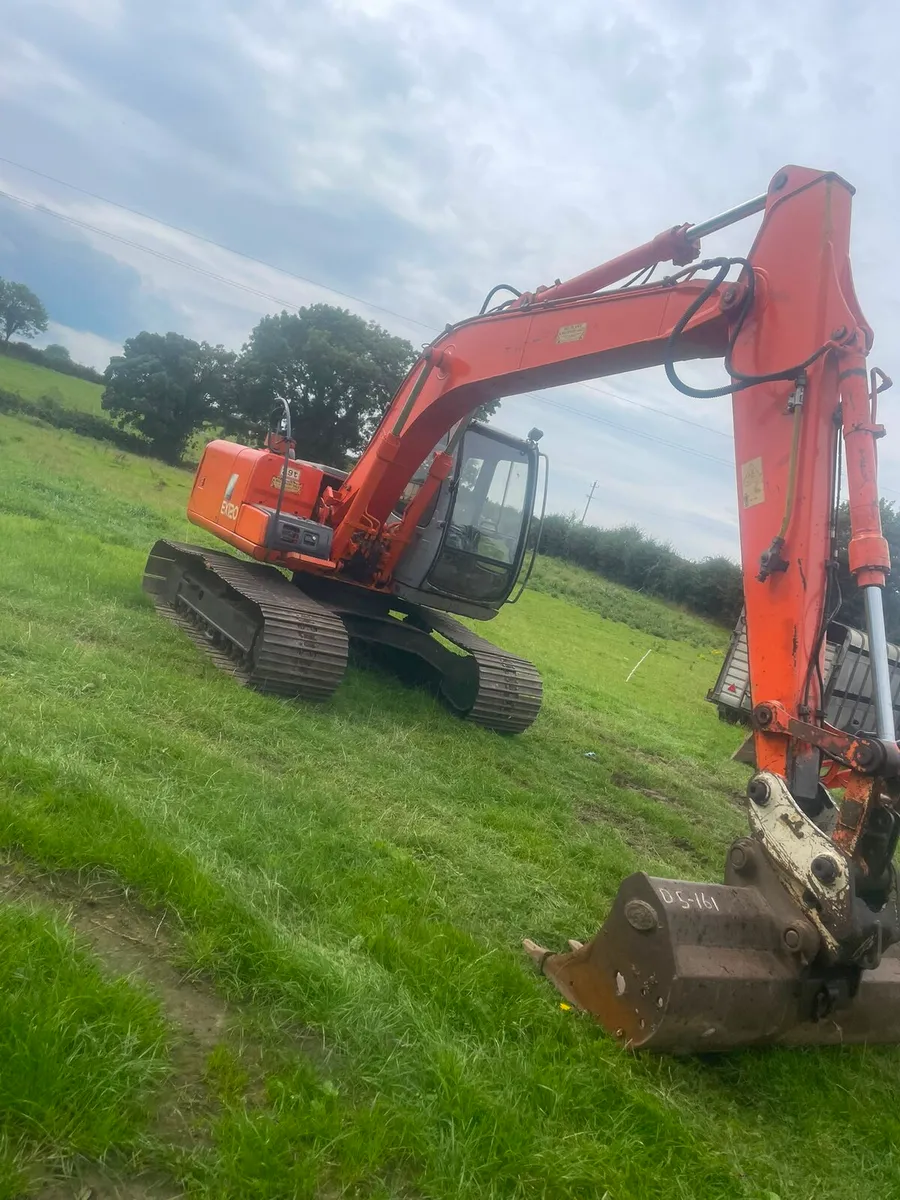 Hitachi EX120-5 - Image 1