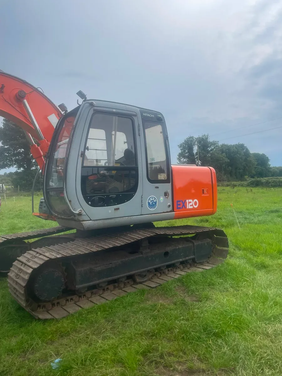 Hitachi EX120-5 - Image 2