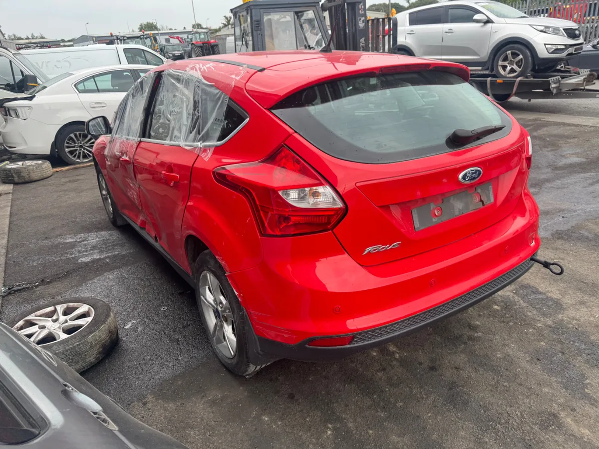 2013 FORD FOCUS 1.6 PETROL AUTO BREAKING / PARTS - Image 3