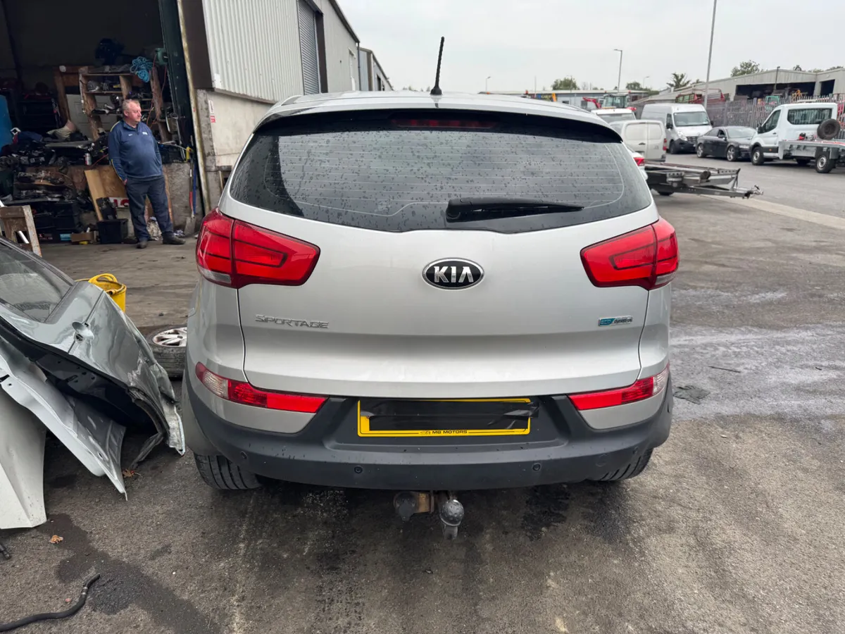 2016 Kia Sportage 1.6GDI BREAKING / PARTS - Image 3