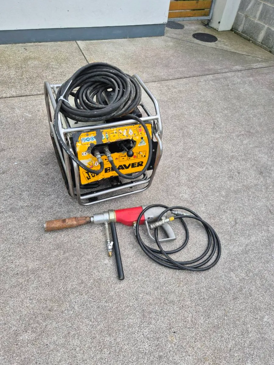 JCB beaver hydraulic power pack with core drill - Image 1
