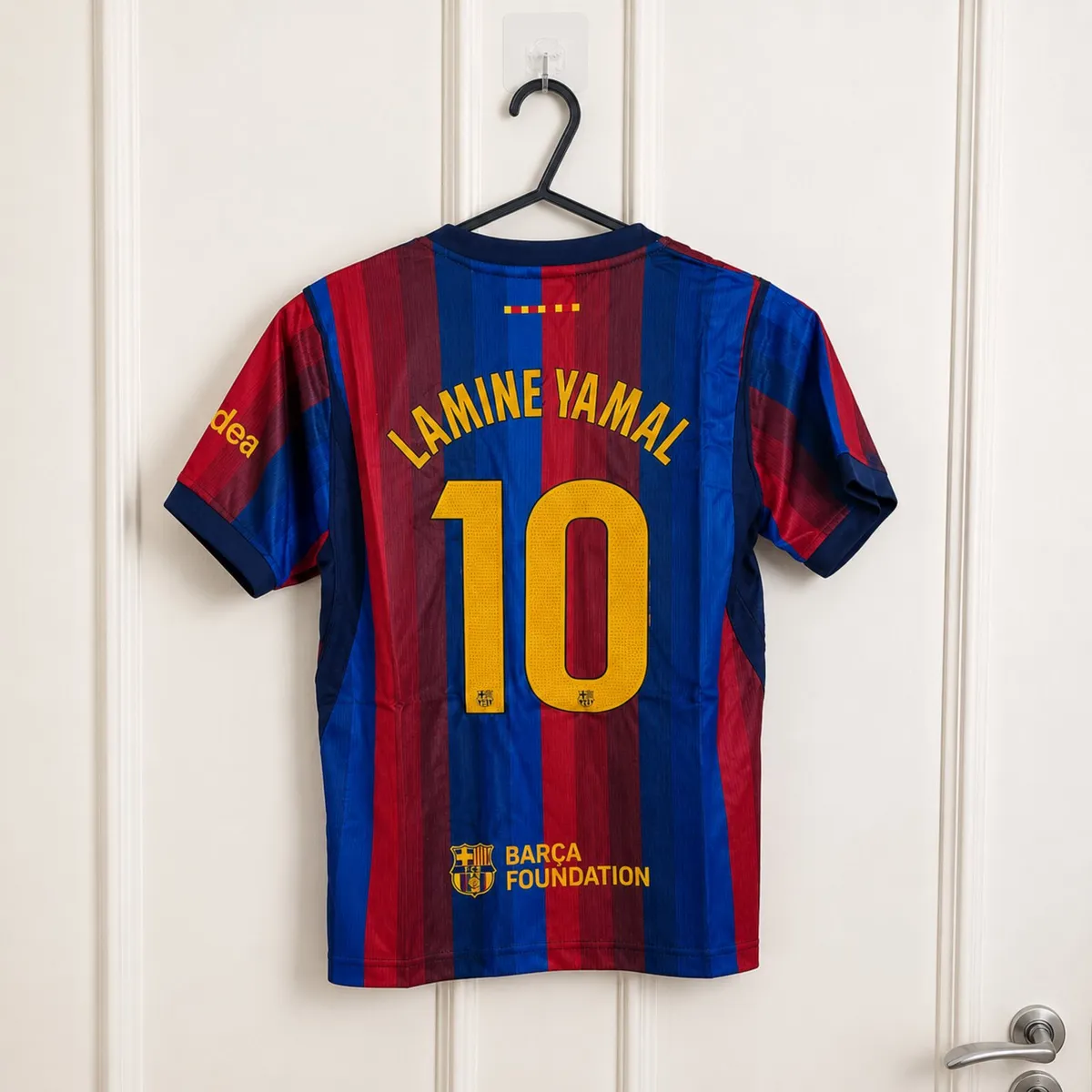 Barcelona kids football kit - Image 2