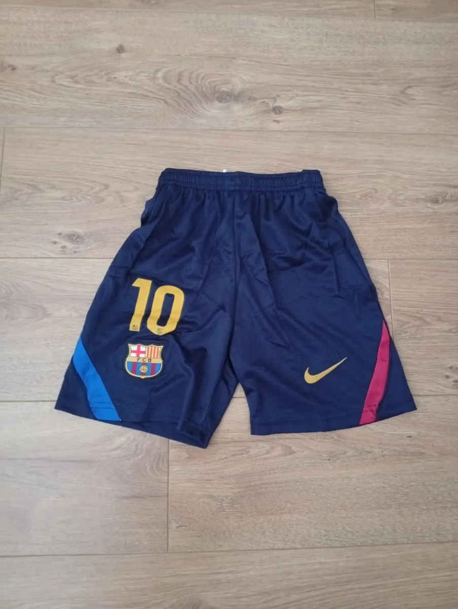 Barcelona kids football kit - Image 3
