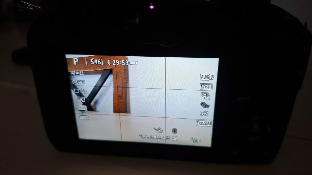 Canon R100 - Image 3