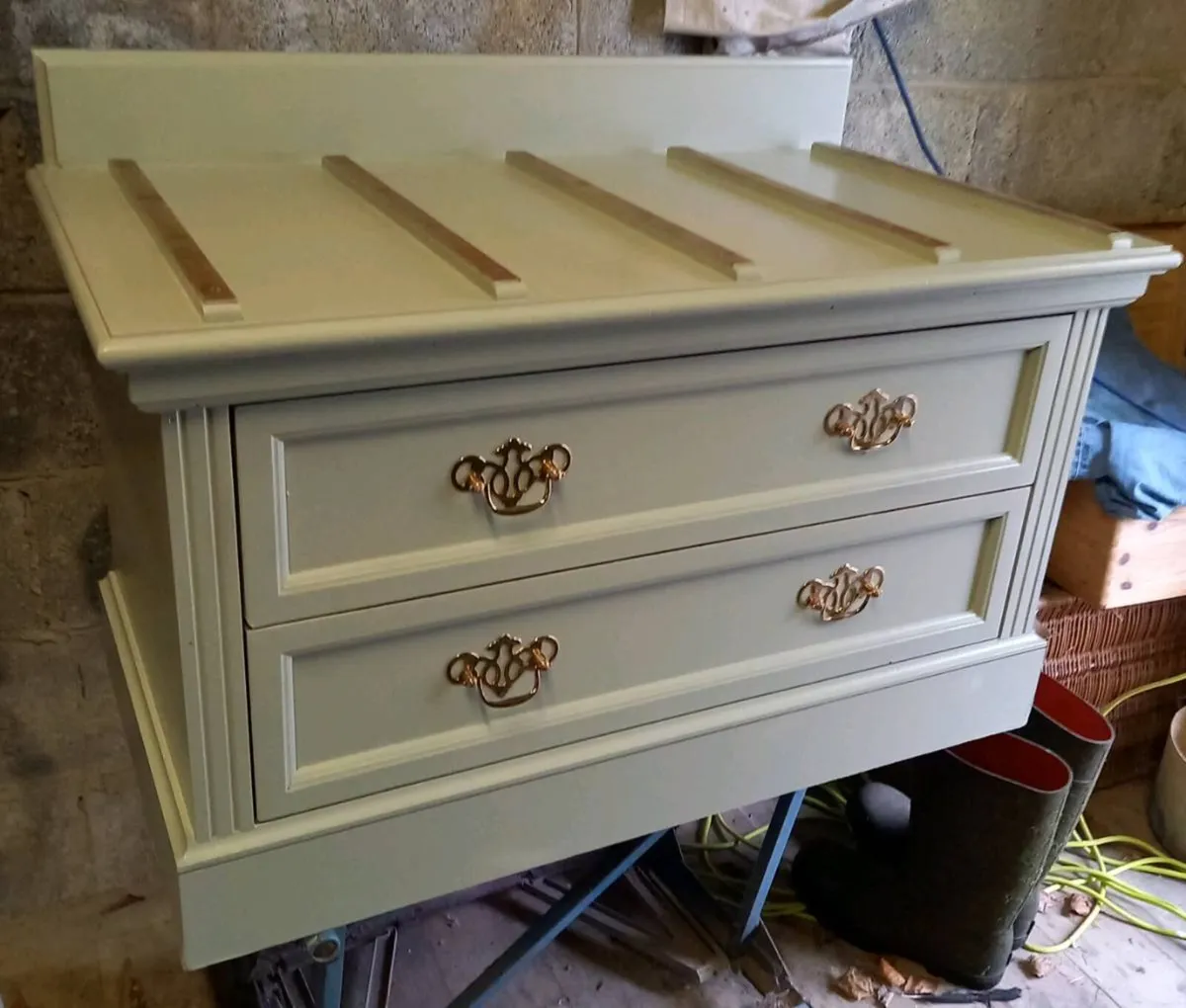 Lowboy chest of drawers - Image 1