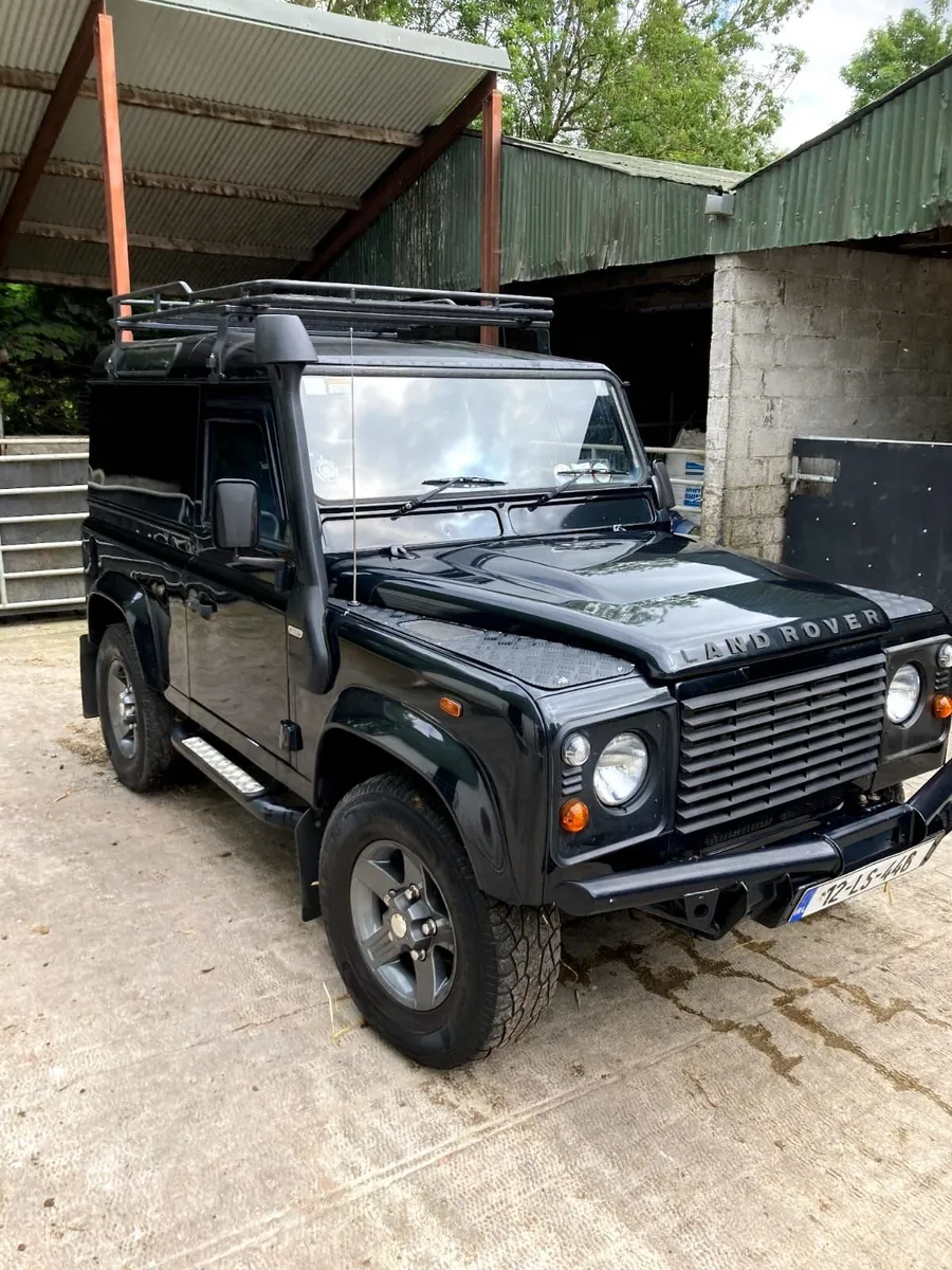 Land Rover Defender 2012 - Image 2