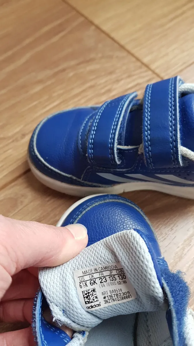 Toddler shoes  3pairs - Image 4