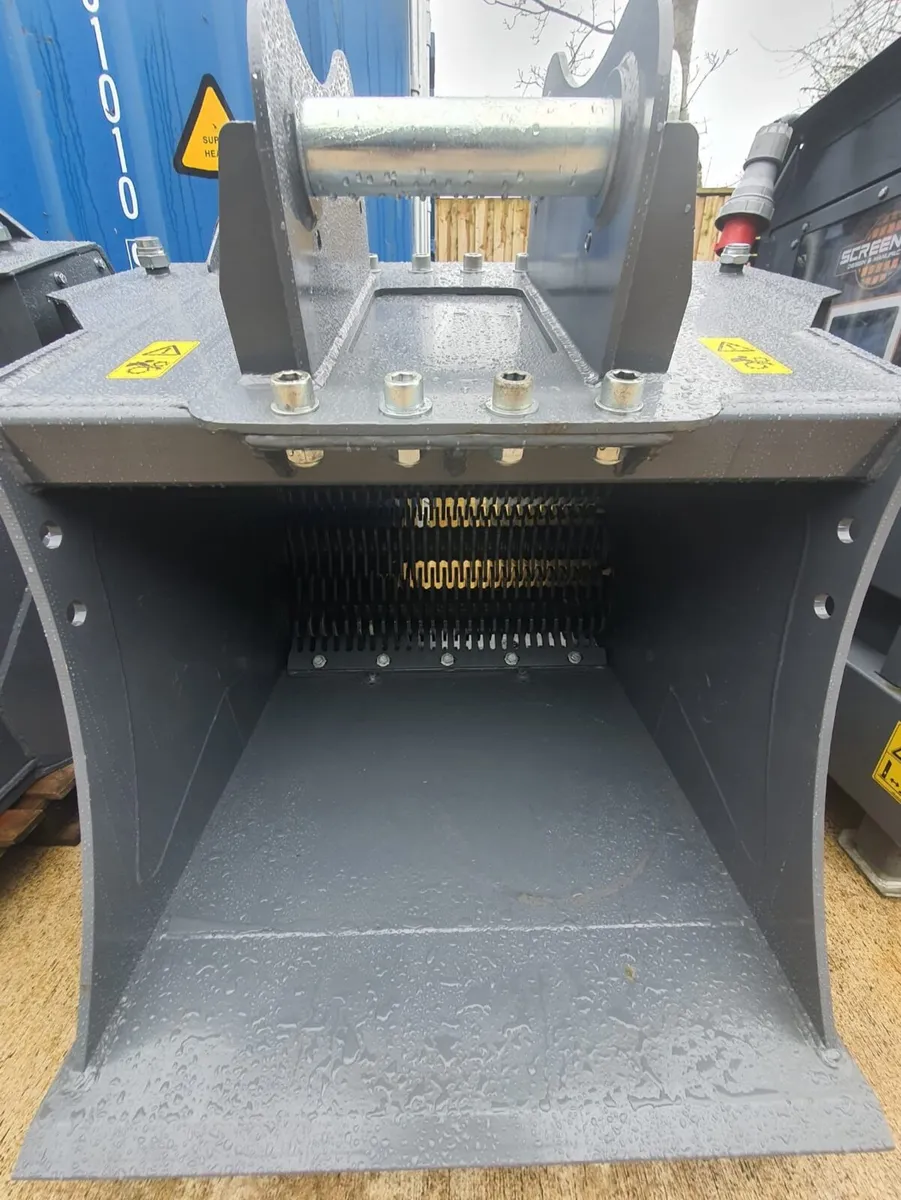 Screening Buckets for sale. Ranging from 8T - 25T - Image 2
