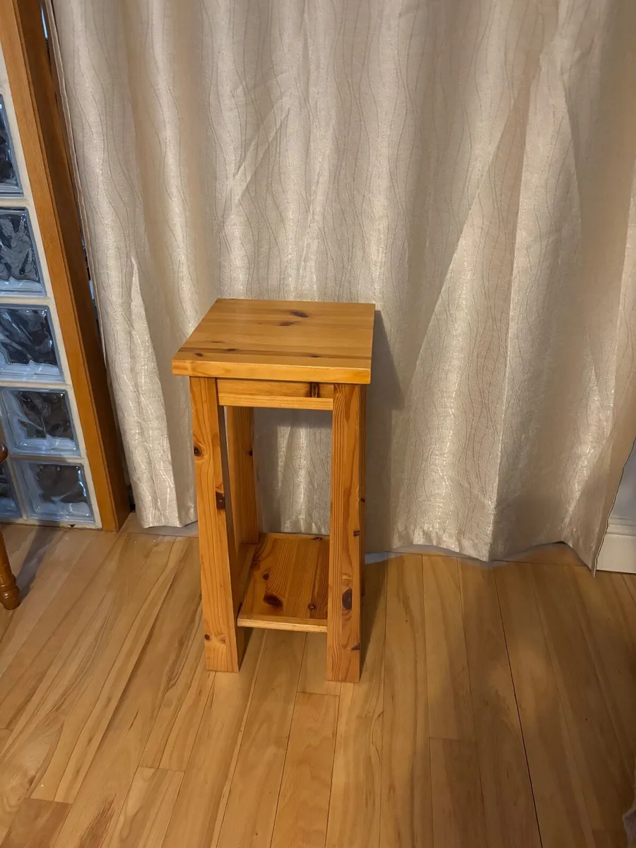 Plant stand