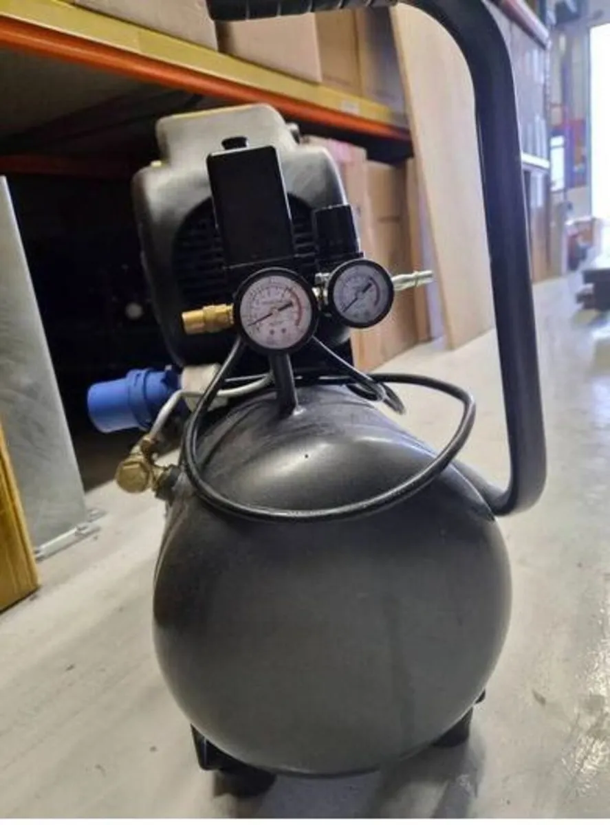 Sealey 24L Direct Drive Air Compressor 2hp - Image 2