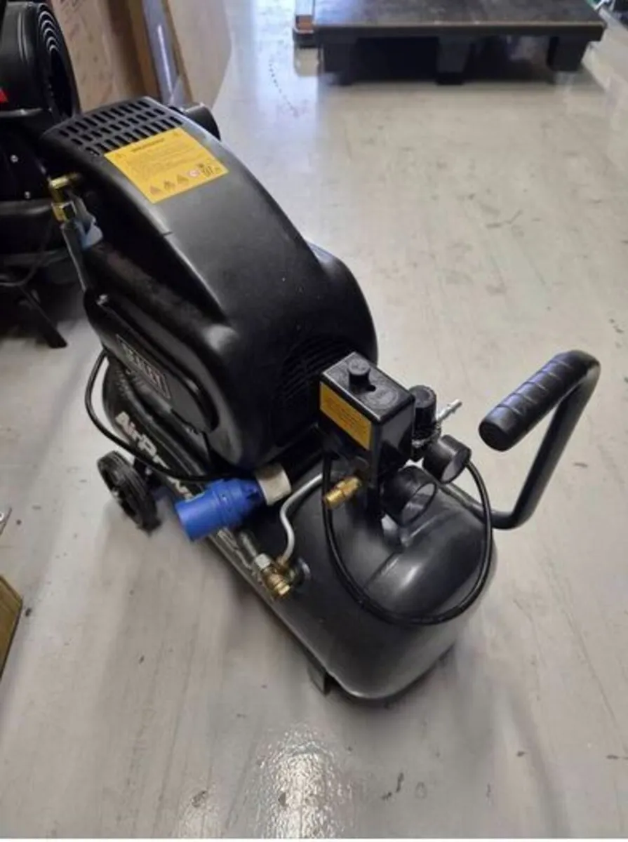 Sealey 24L Direct Drive Air Compressor 2hp - Image 3