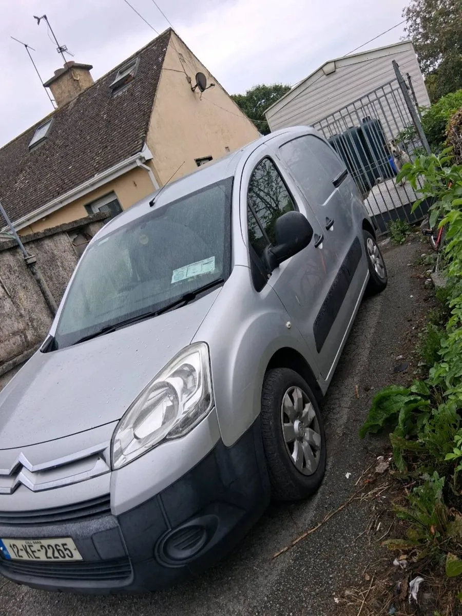 2012 Berlingo 3 seats - Image 2
