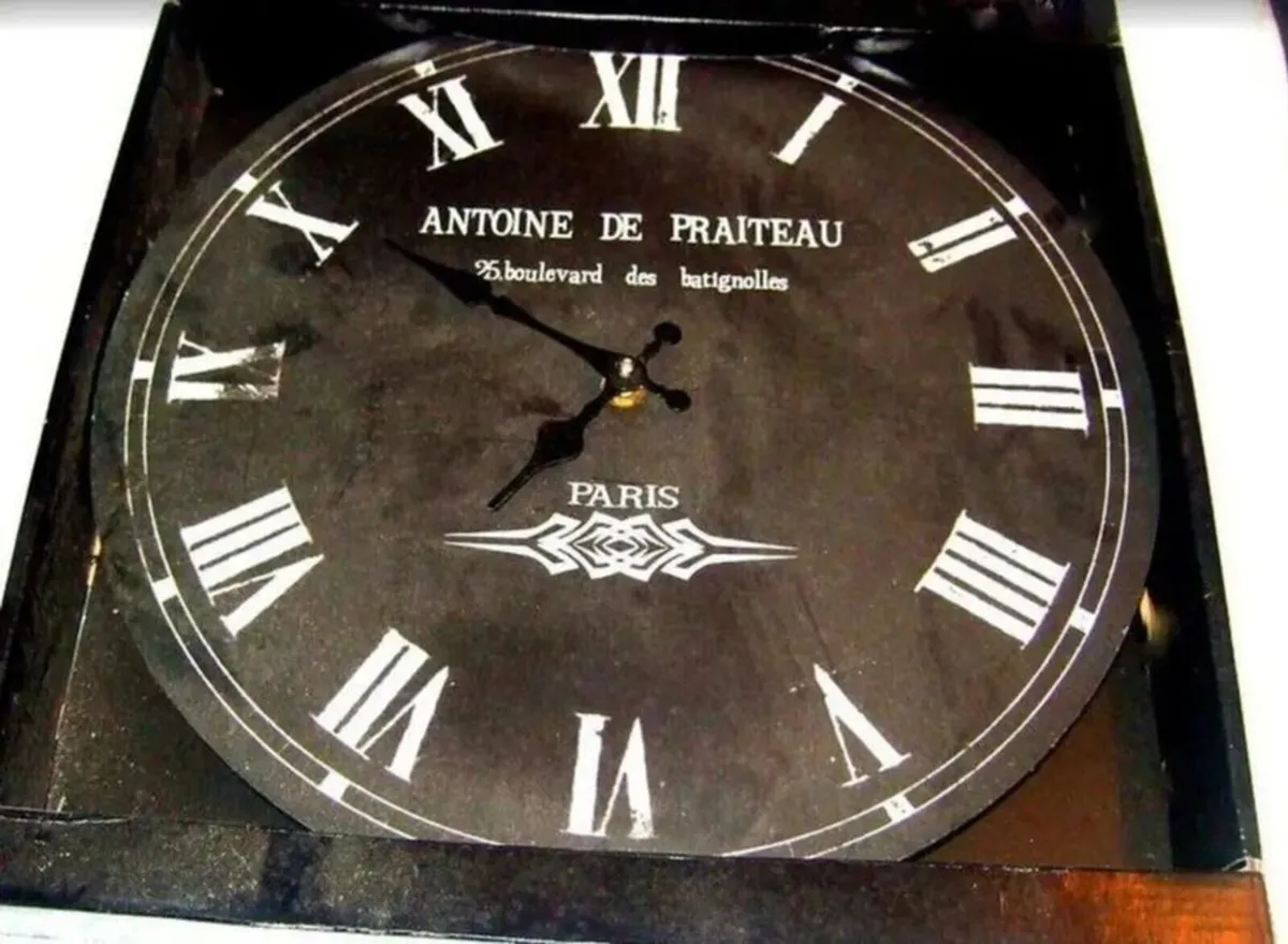 Vintage Harrods Wall Clock BNIB Ex-Display - Image 4