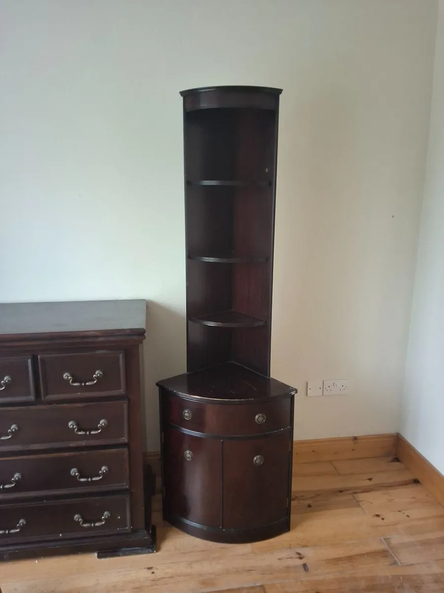 Display cabinet - Image 1