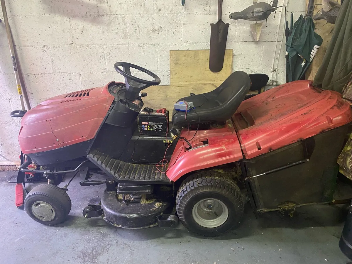 Ride on mower - Image 3