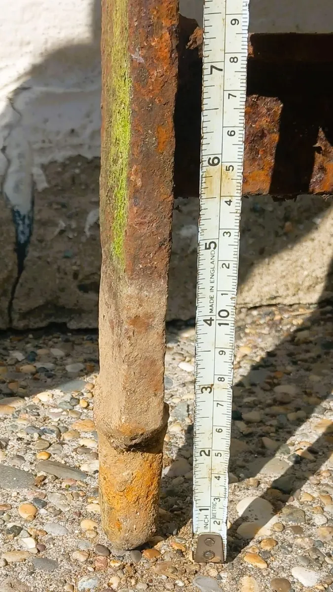 Iron gate frame - Image 3