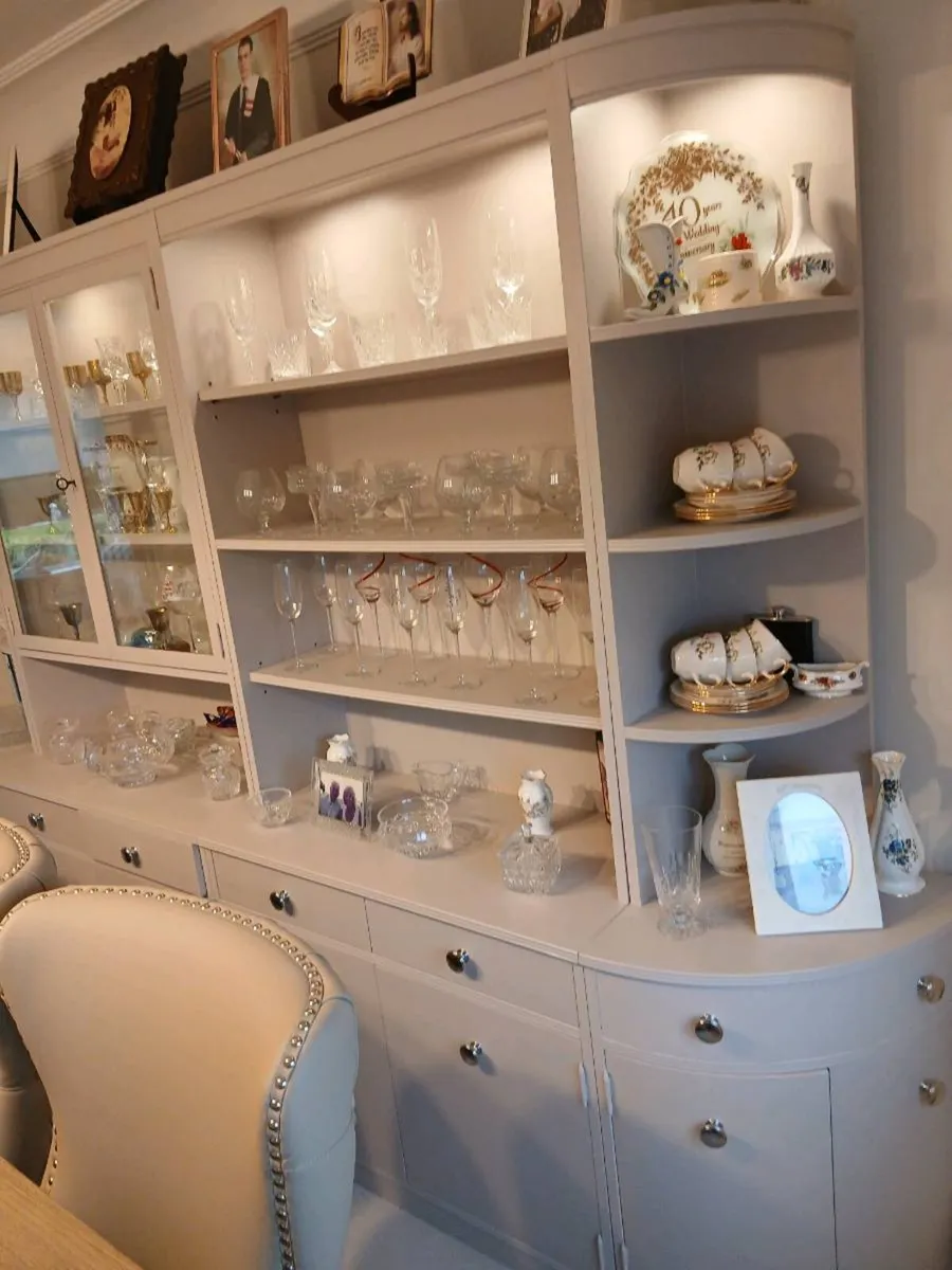 Dinning room cabinet - Image 2