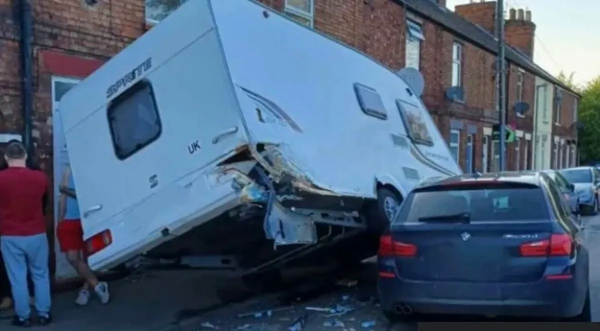 CARAVAN SALVAGE & RECOVERY IRL - Image 4