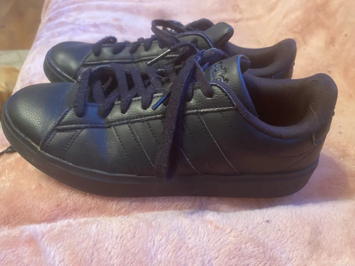 Shoes - Image 3