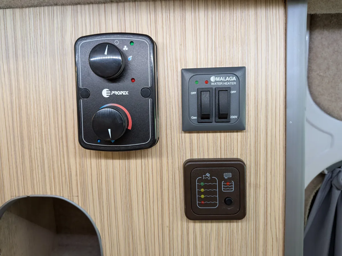 2016 Fiat Ducato Camper | Shower | Solar - Image 4