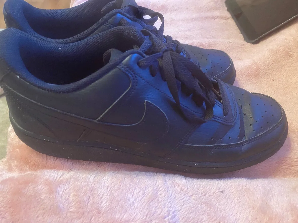 Shoes - Image 2