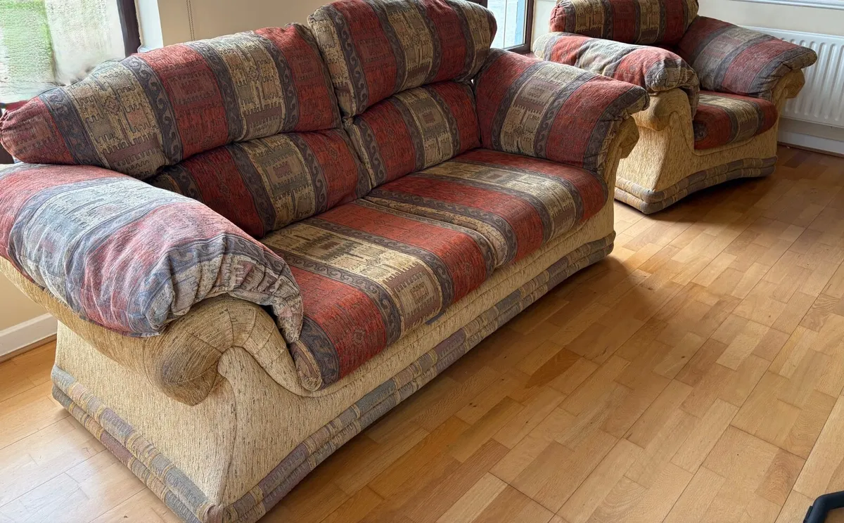 Sofa 3+1+1 and foot stool - Image 1