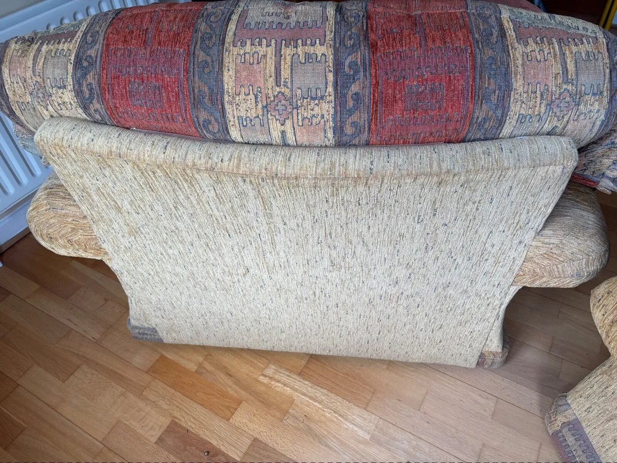Sofa 3+1+1 and foot stool - Image 4