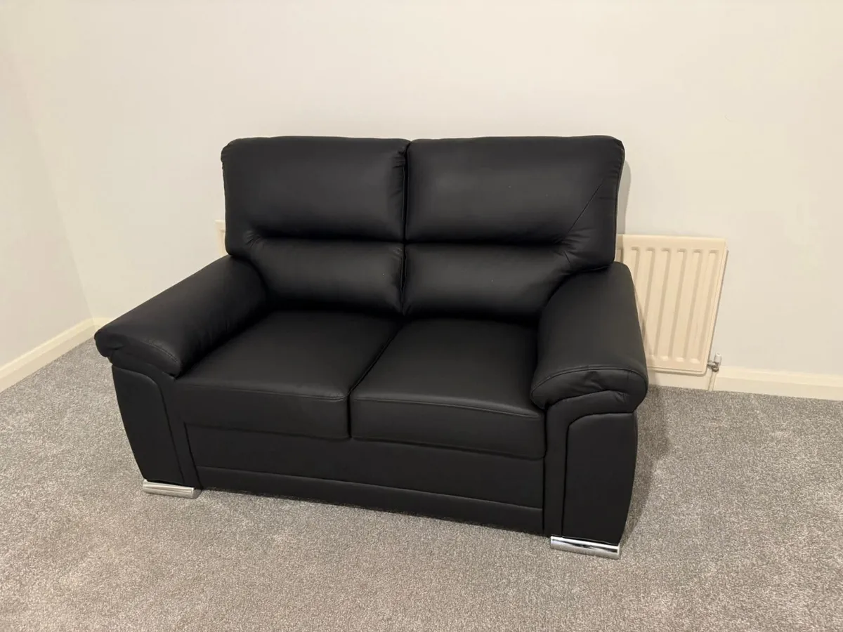 3+2 Bromley Gretal Leather & Fabric Sofa Set - Image 4