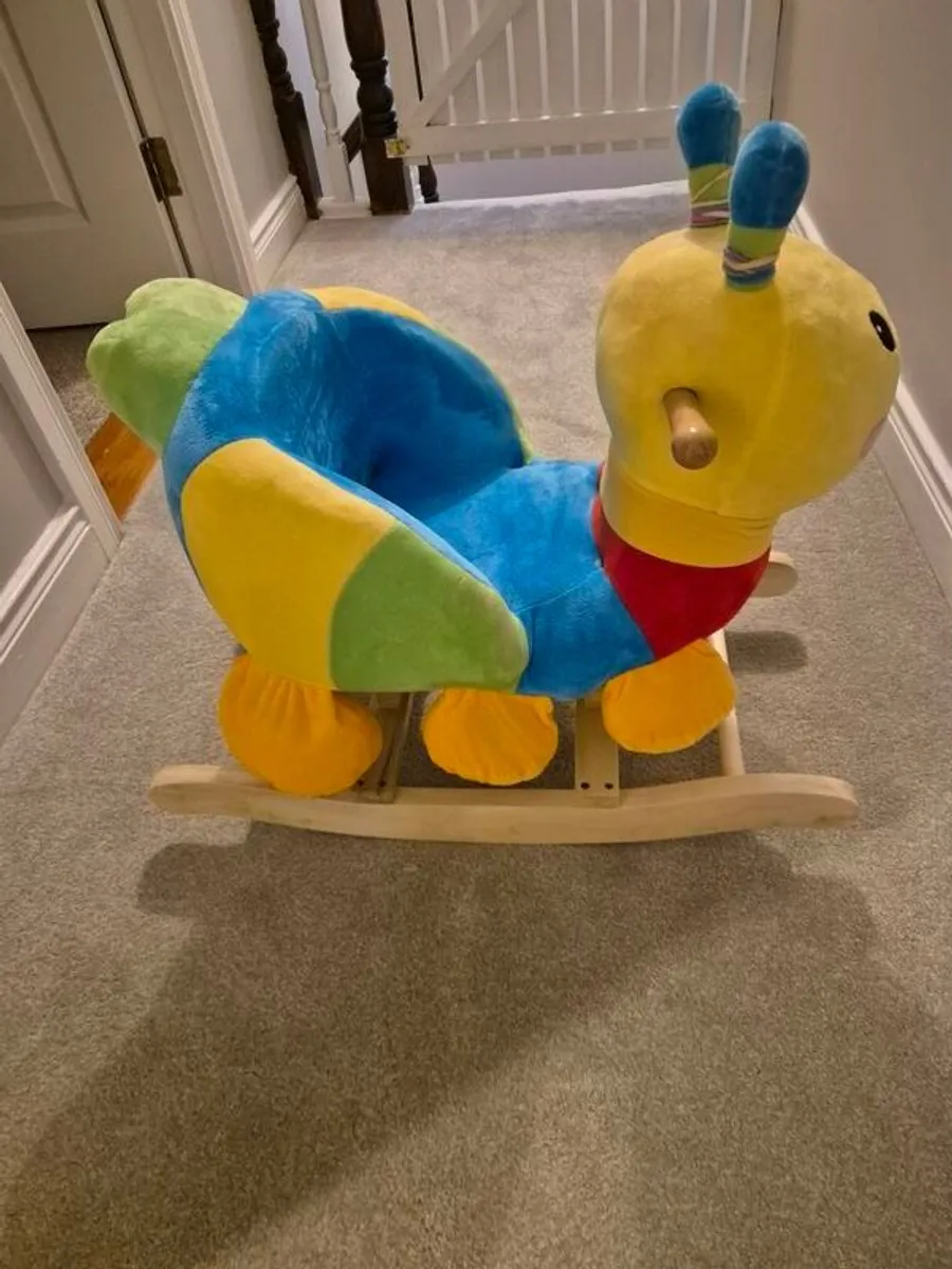 Wooden baby rocking caterpillar - Image 2