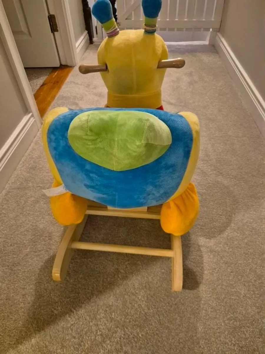 Wooden baby rocking caterpillar - Image 3
