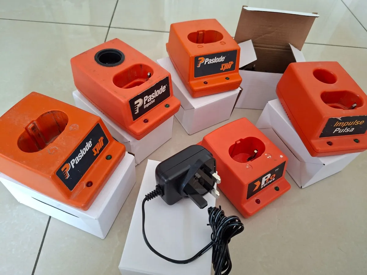 Used Paslode Replacement Docks & New Charger Leads - Image 4
