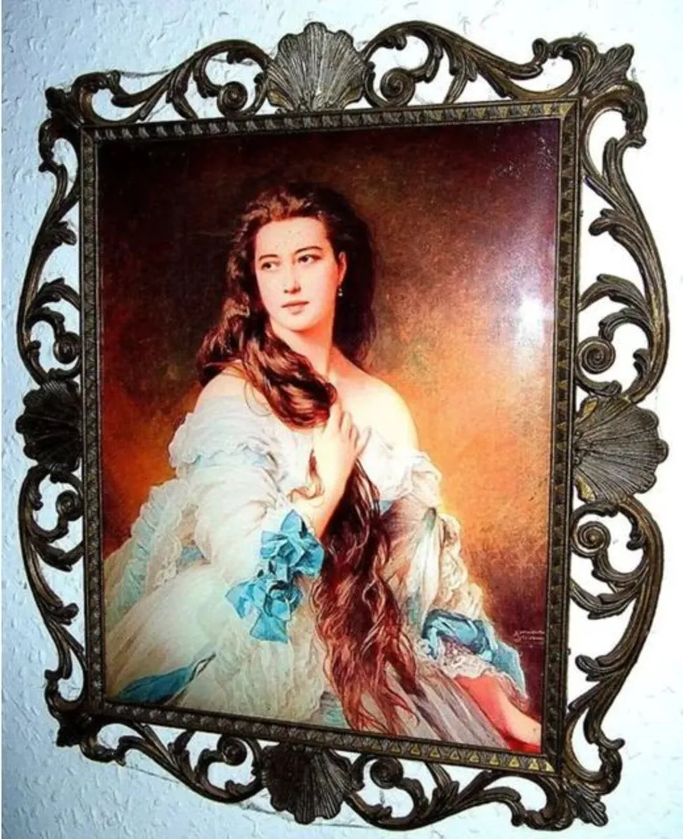 Vintage Ornate Framed Portrait - Image 2