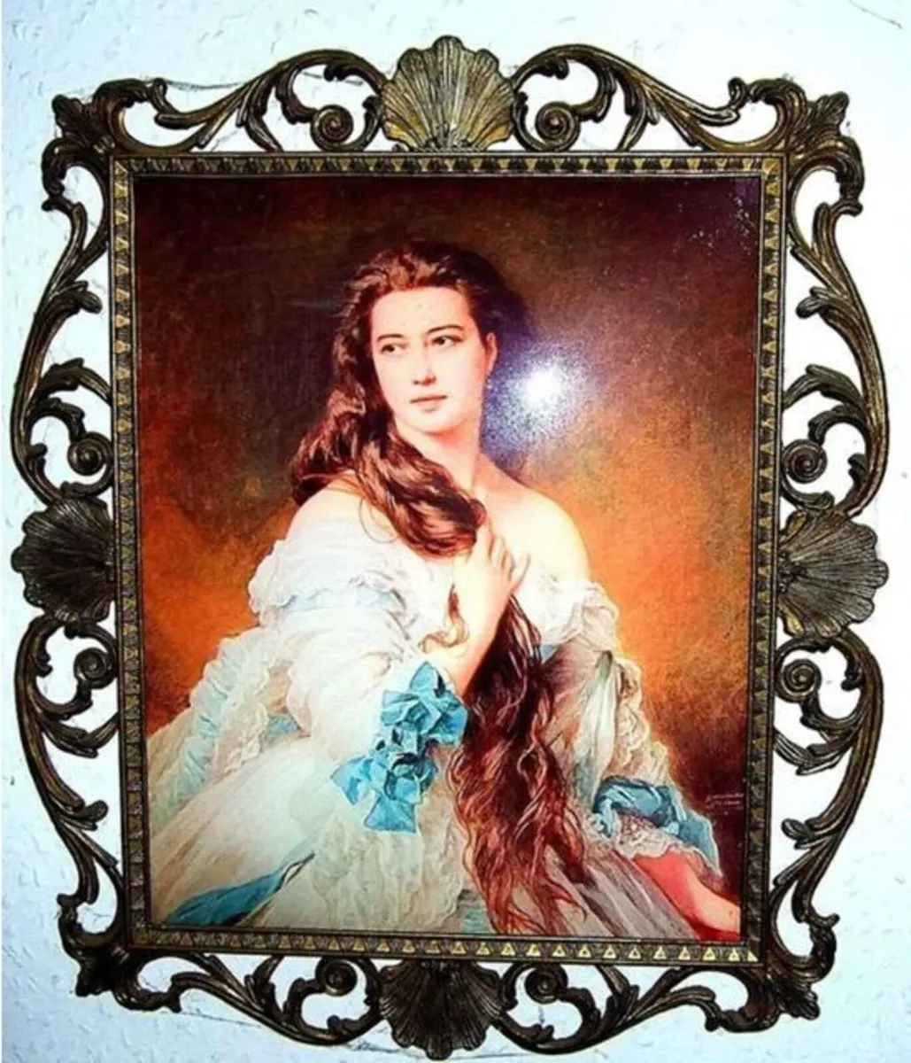 Vintage Ornate Framed Portrait - Image 3
