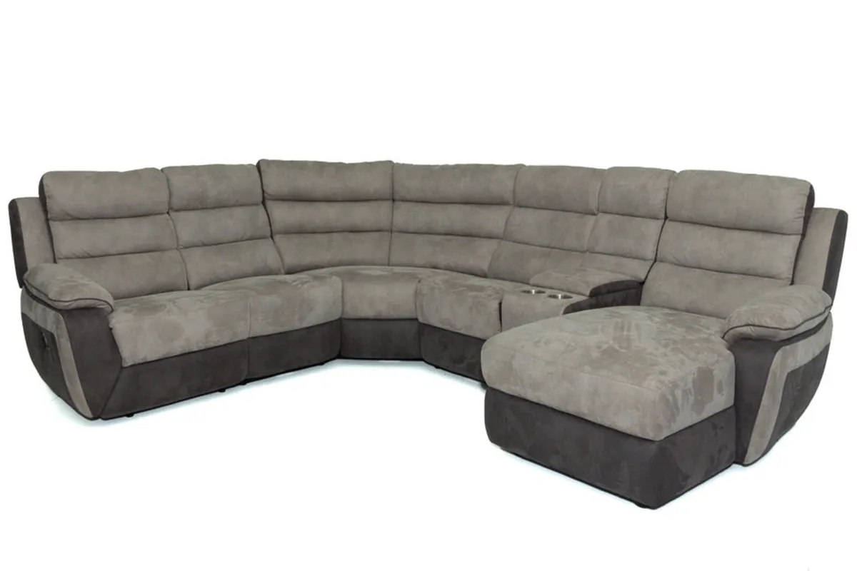Corner Recliner sofa . Delivery available - Image 4