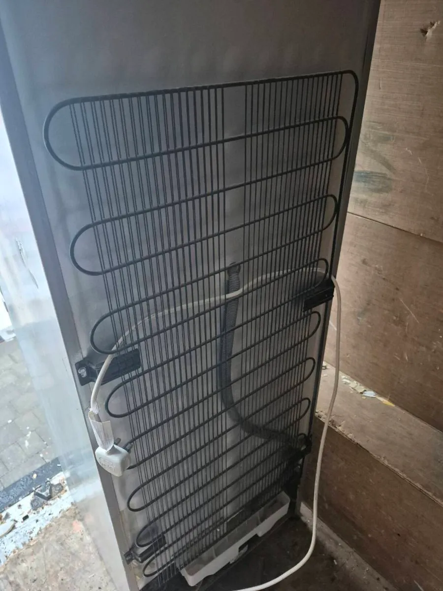 fridge freezer - Image 2