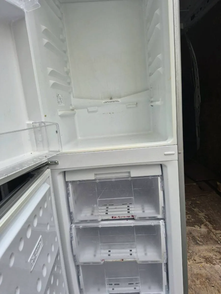 fridge freezer - Image 3