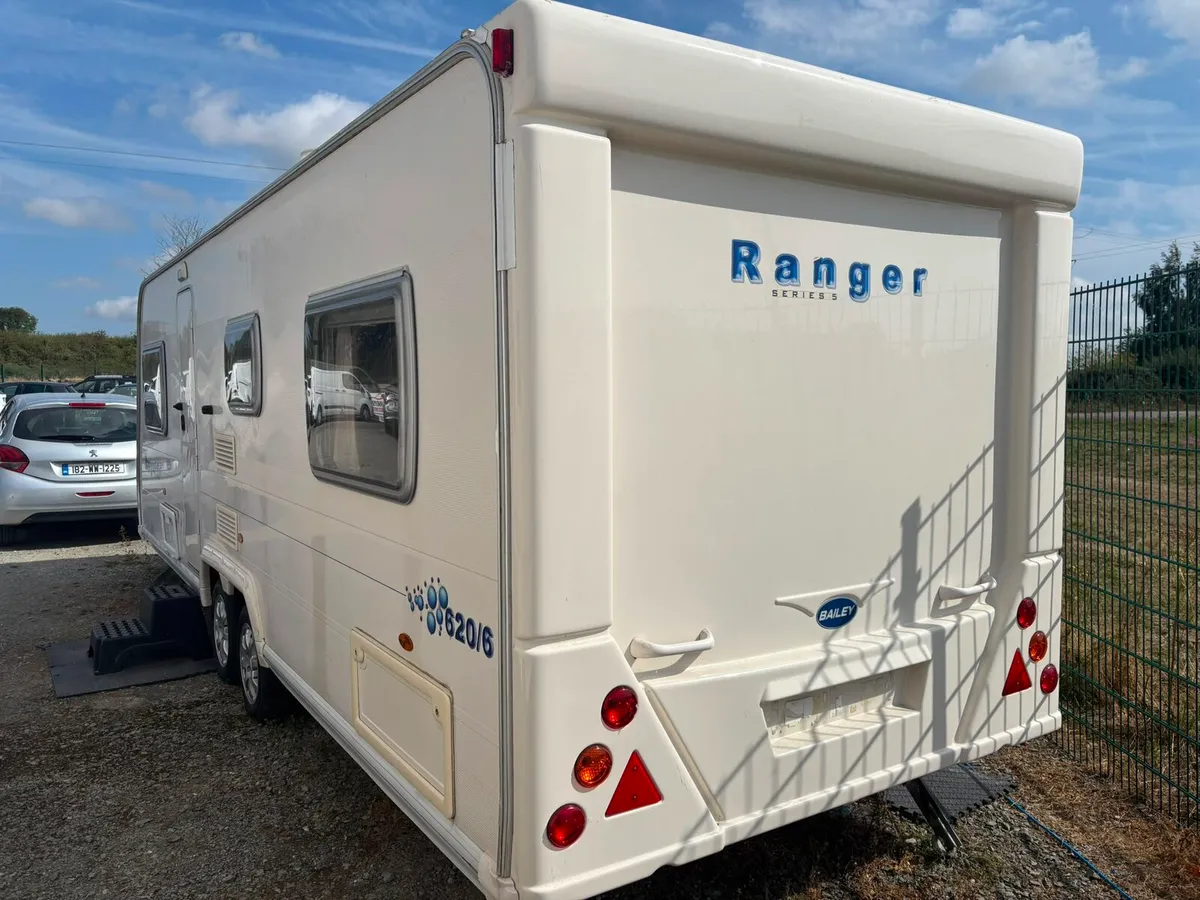 Bailey ranger 6 berth fixed bed - Image 2