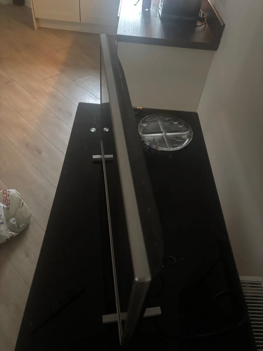 Smart tv - Image 2