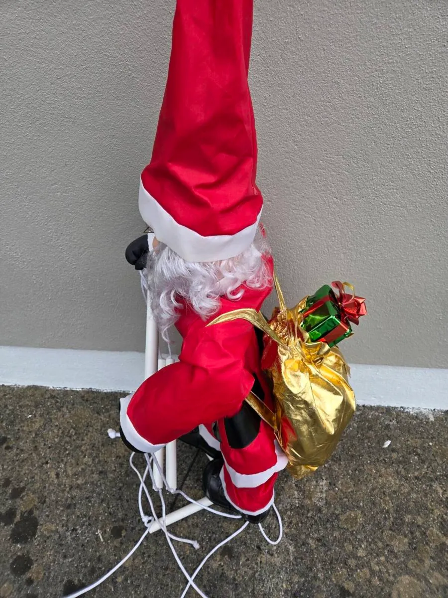 Santa on ladder - Image 4