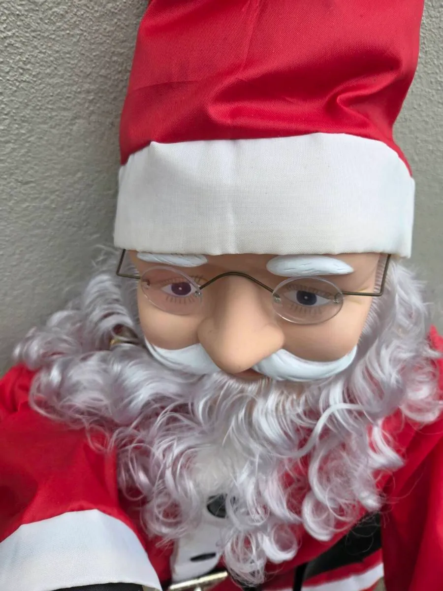 Santa on ladder - Image 2
