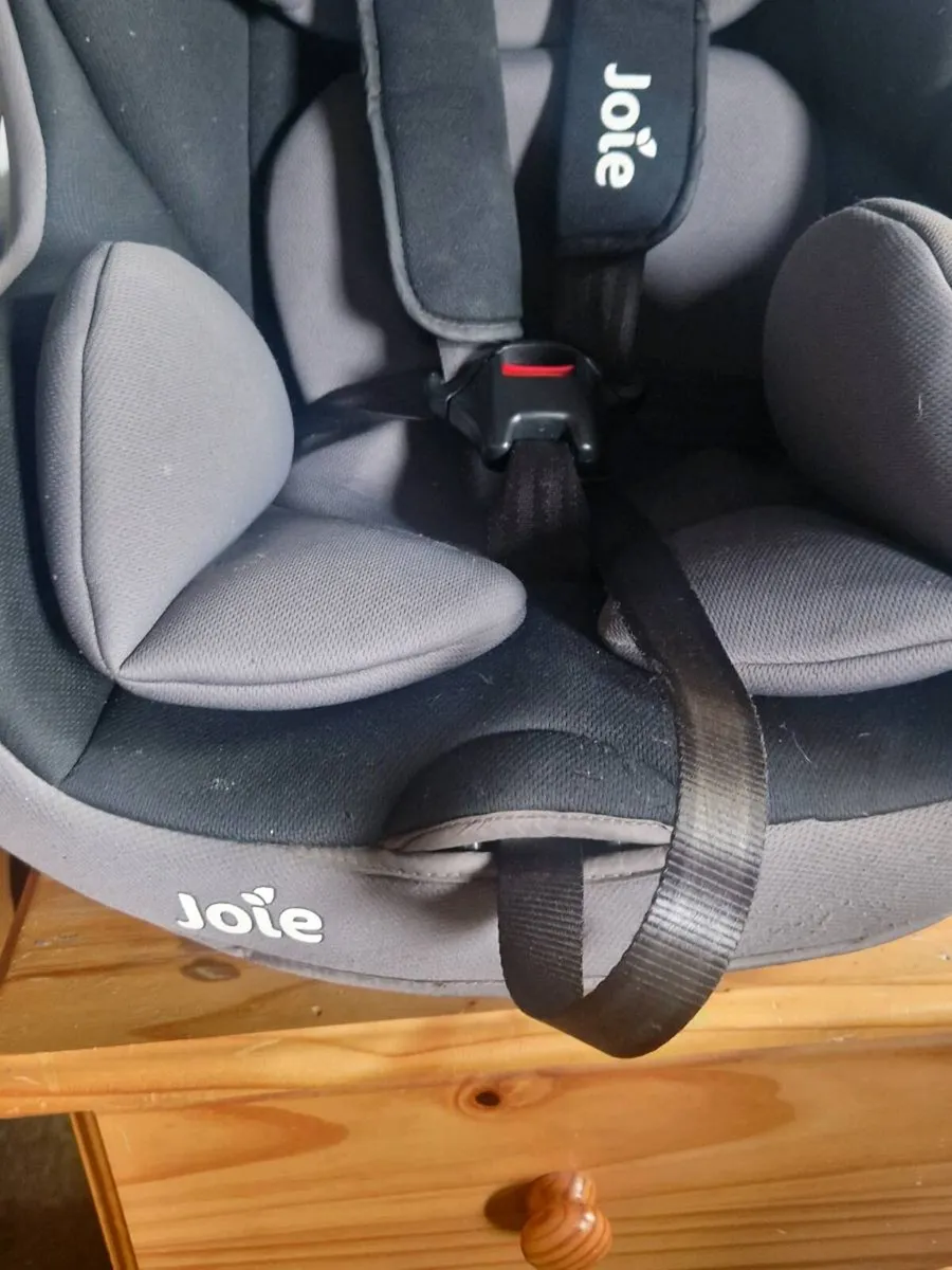 Joie car seat - Image 4